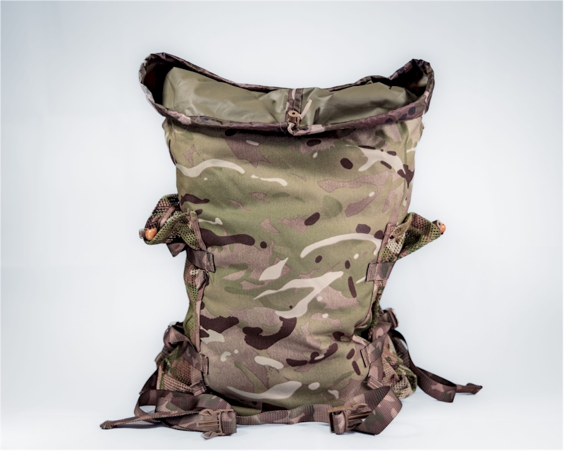 Front view showing the shroud